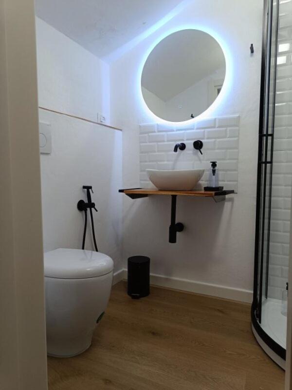 Castle Apartment Aga Uzzano Zewnętrze zdjęcie
